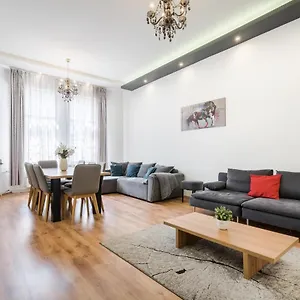  Appartamento Real Zichy Ungheria